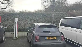 Tesla Supercharger - Schüttringen