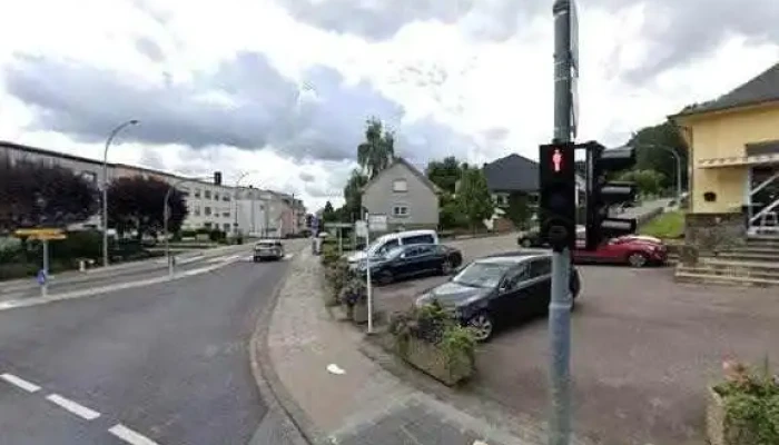 100 Raisons -    Restaurant Luxembourg Street View 360deg Fotos - Sassenheim