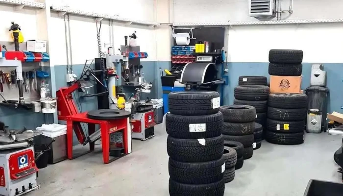 A.m. Pneus-Discount Sàrl - Esch An Der Alzette