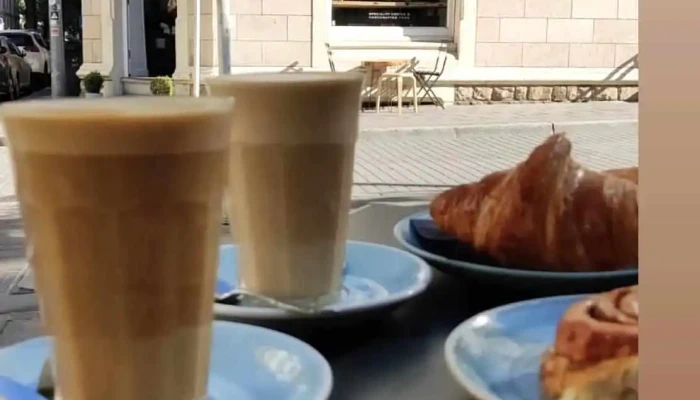 Bloom Specialty Coffee Shop -  Croissant - Luxemburg