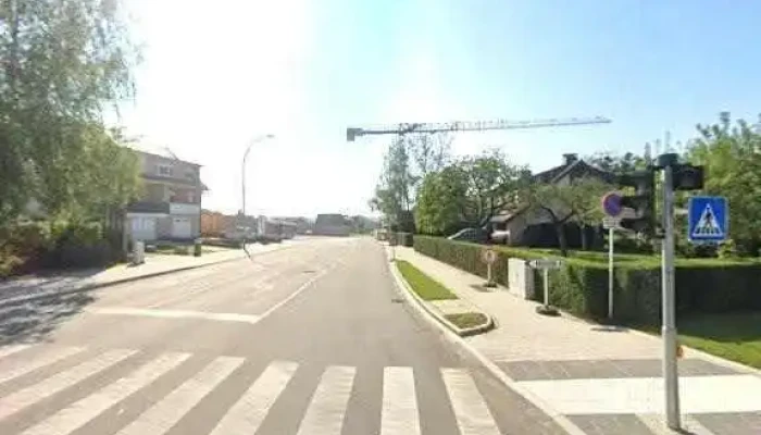 Chateau Deau De Bertrange Street View 360deg Fotos - Bertrange