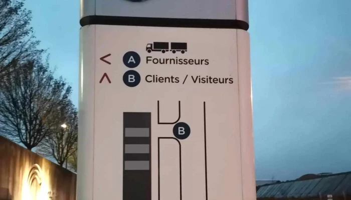 Creos -    Centre Et Ateliers De Roost Bissen - Bissen