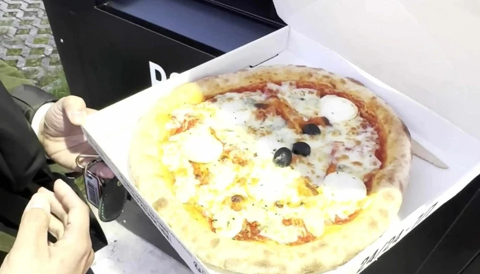 Jolly Pizza 24h7j Moutfort Automaten Distributeur Automatique Location - Contern