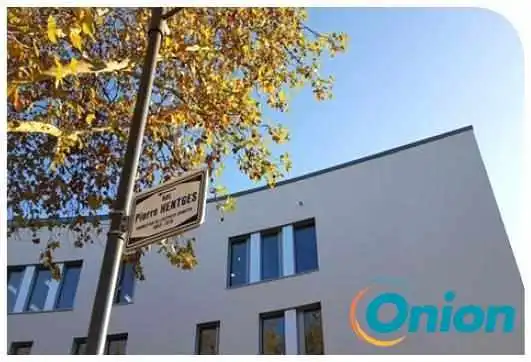 Luxembourg Lifelong Learning Centre Lllc / Csl - Bonnevoie-Nord-Verlorenkost Luxembourg
