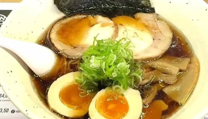 Manzoku Ramen Bar -  Videos - Luxemburg