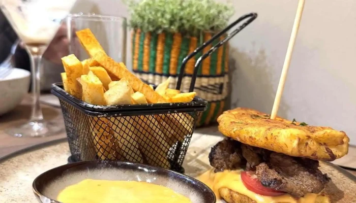 Odum Afro Fusion Restaurant Essen Und Trinken - Luxemburg