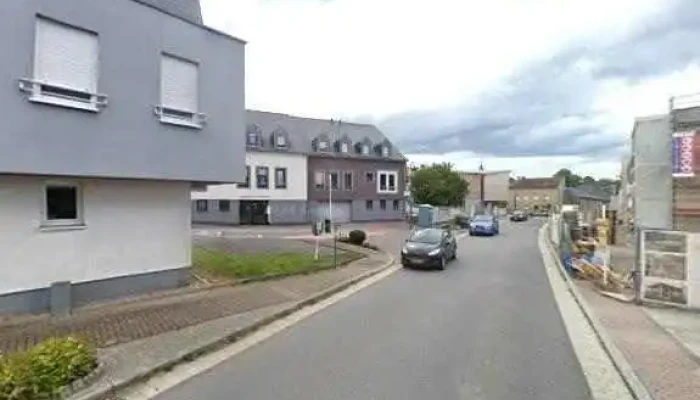 Peinture Orange -  Street View 360deg Fotos - Stadtbredimus