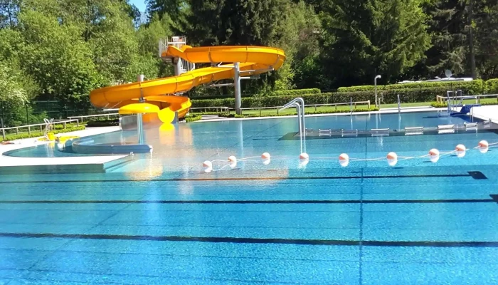 Piscine Chauffée en plein air - Ulflingen