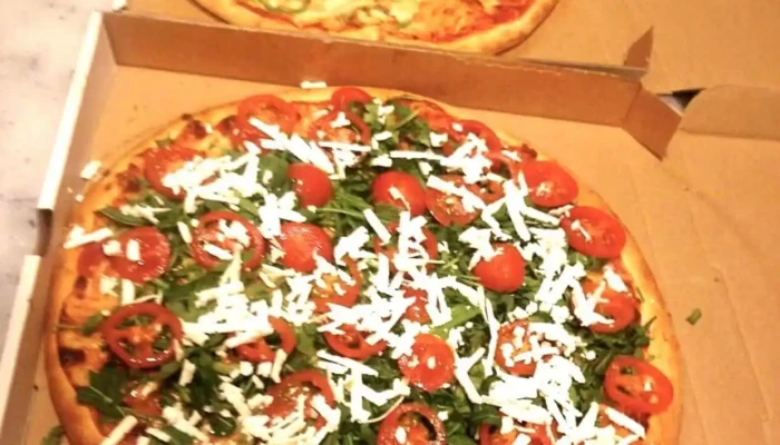 Pizza Marios Essen Und Trinken - Mamer