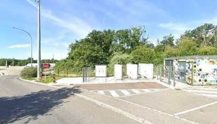 Superchargy Ladestation Street View 360deg Fotos - Roeser