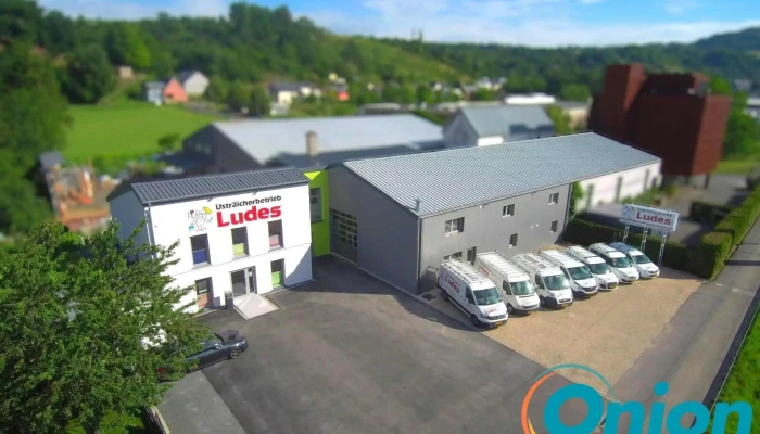 Ustraicherbetrieb Ludes Sa Rl Wei Do Ukommene - Diekirch